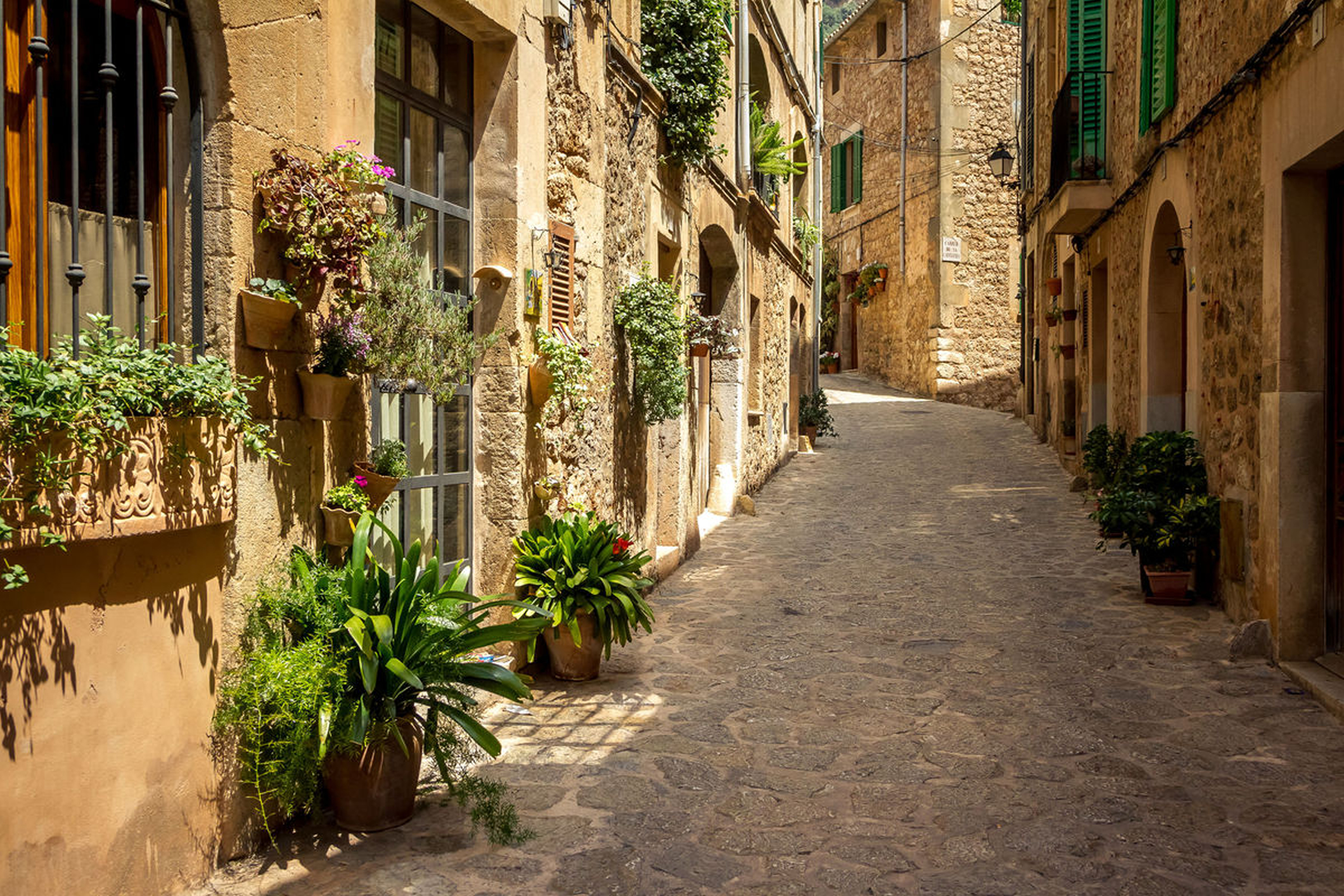 Calle de Valldemossa, uno de los lugares icónicos de Mallorca