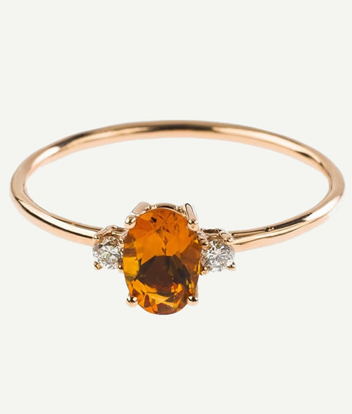 Anillo de oro rosa de Setenta y Nueve con un citrino de color naranja y diamantes en talla brillante